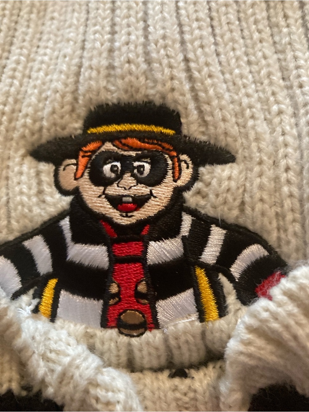 McDonald’s set of to Bennie hats